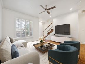 643  Senda  , Irving Texas 75039