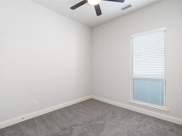 1124  Spanish Moss Drive , Savannah Texas 76227