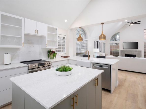 14604  Hemingway Court , Addison Texas 75001