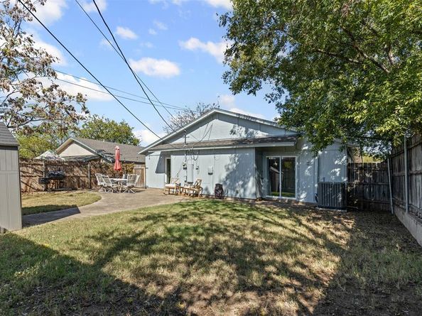 5117  Curzon Avenue , Fort Worth Texas 76107