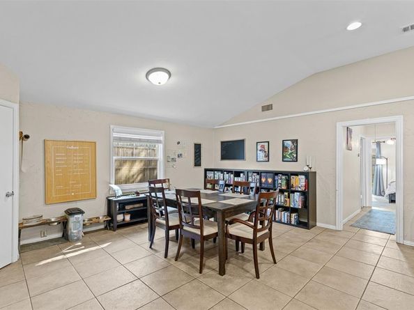 5117  Curzon Avenue , Fort Worth Texas 76107
