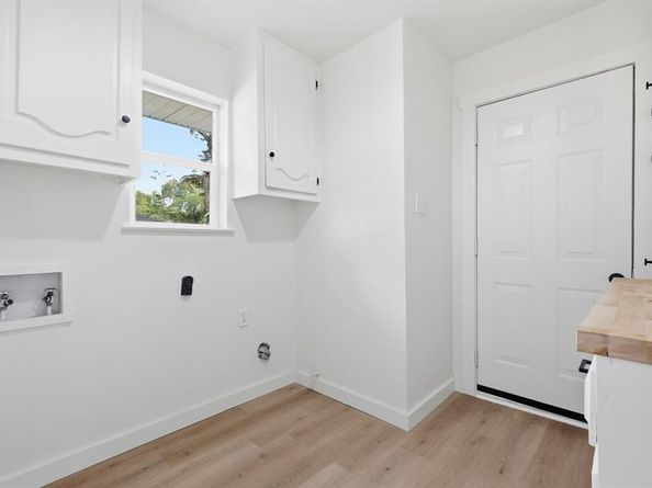 5940  Hunters View Lane , Dallas Texas 75232