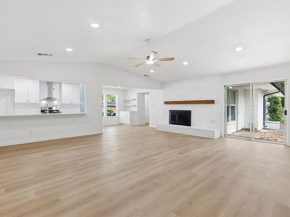 5940  Hunters View Lane , Dallas Texas 75232