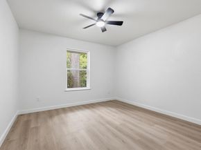 5940  Hunters View Lane , Dallas Texas 75232