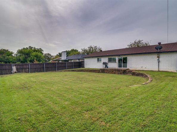 2405  Whippoorwill Drive , Mesquite Texas 75149