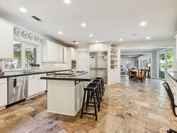 5629  Yolanda Circle , Dallas Texas 75229