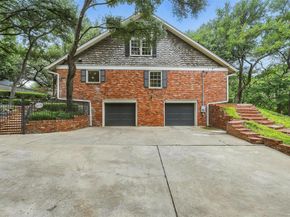 208  Rockwood Park Drive , Fort Worth Texas 76107