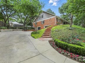 208  Rockwood Park Drive , Fort Worth Texas 76107