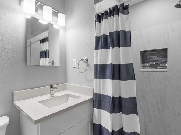 1021  Blue Lake Drive , Fort Worth Texas 76103