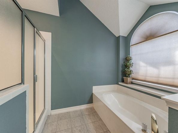 6102  Hawkeye Road , Rowlett Texas 75089