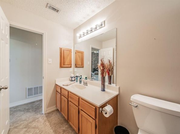 6102  Hawkeye Road , Rowlett Texas 75089