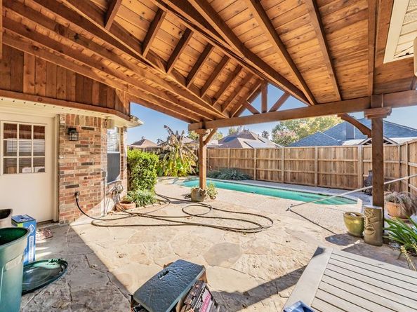 6102  Hawkeye Road , Rowlett Texas 75089