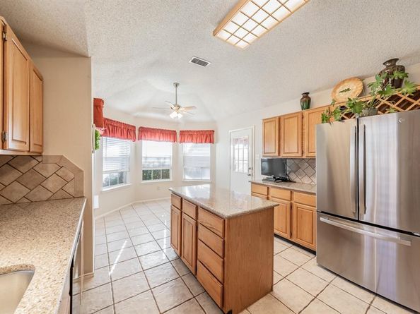 6102  Hawkeye Road , Rowlett Texas 75089