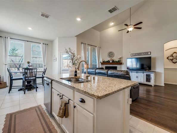 4524  Frost Avenue , Celina Texas 76227