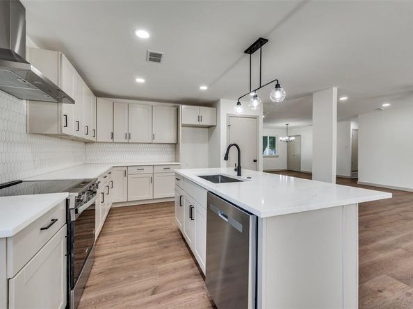 1103  Larkspur Drive , Richardson Texas 75081