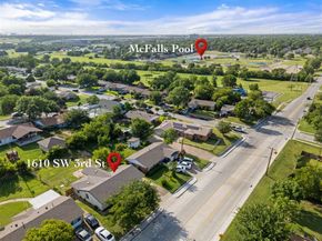1610 SW 3rd Street , Grand Prairie Texas 75051