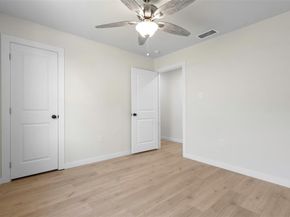 1610 SW 3rd Street , Grand Prairie Texas 75051