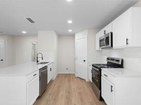 1610 SW 3rd Street , Grand Prairie Texas 75051