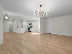 1610 SW 3rd Street , Grand Prairie Texas 75051