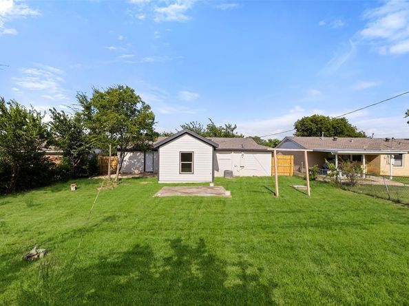 1610 SW 3rd Street , Grand Prairie Texas 75051