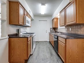 2607  Jonesboro Avenue , Dallas Texas 75228