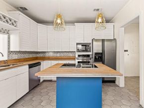 1800  Virginia Place , Fort Worth Texas 76107