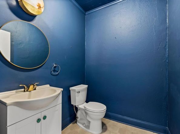 1800  Virginia Place , Fort Worth Texas 76107