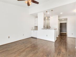 330  Las Colinas Boulevard E 422, Irving Texas 75039