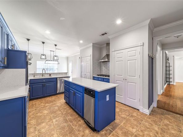 4112  Fairlakes Court , Dallas Texas 75228