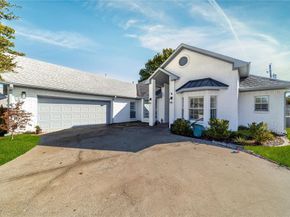 4112  Fairlakes Court , Dallas Texas 75228