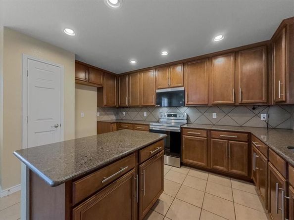 5407  San Patricio Drive , Grand Prairie Texas 75052