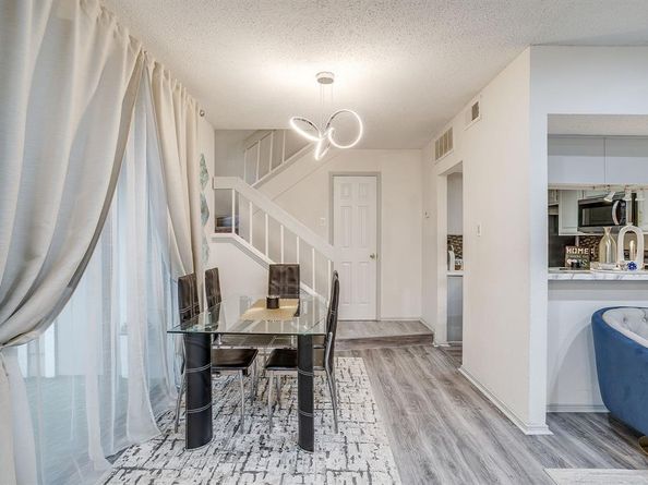 2117  Park Willow Lane  D, Arlington Texas 76011