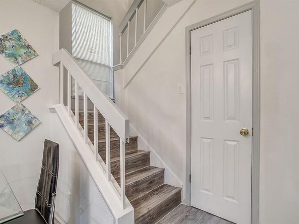 2117  Park Willow Lane  D, Arlington Texas 76011