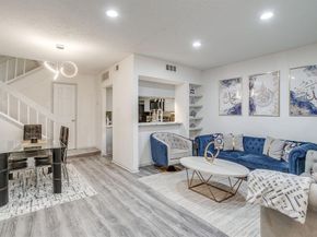 2117  Park Willow Lane  D, Arlington Texas 76011