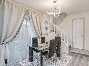 2117  Park Willow Lane  D, Arlington Texas 76011