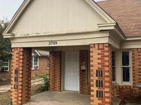 3709  College Avenue , Fort Worth Texas 76110