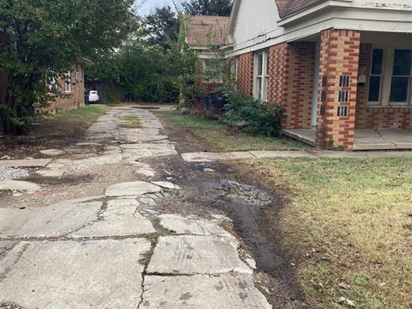 3709  College Avenue , Fort Worth Texas 76110