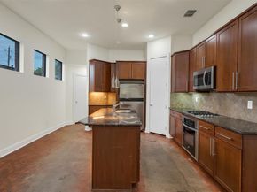 5631  Longview Street , Dallas Texas 75206