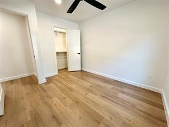 3719  Metropolitan Avenue , Dallas Texas 75210