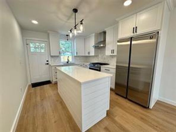 3719  Metropolitan Avenue , Dallas Texas 75210