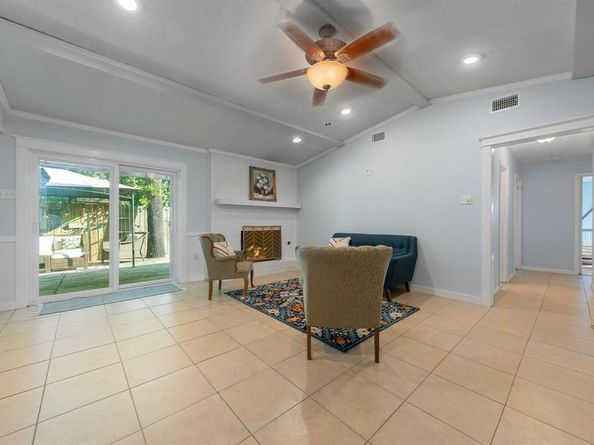 1314  Sandy Circle , Irving Texas 75060