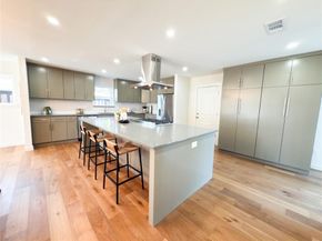 1326  Stevens Ridge Drive , Dallas Texas 75211