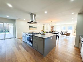 1326  Stevens Ridge Drive , Dallas Texas 75211