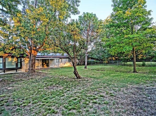 1128  John Reagan Street , Benbrook Texas 76126