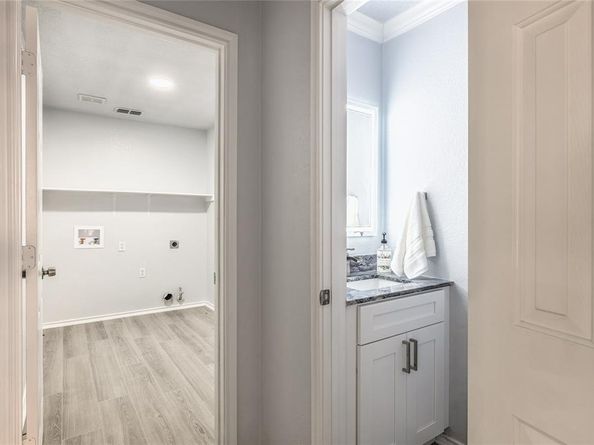 6512  Willow Oak Court , Fort Worth Texas 76112