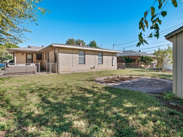 6555  Locke Avenue , Fort Worth Texas 76116