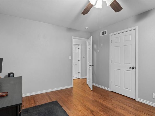 6555  Locke Avenue , Fort Worth Texas 76116