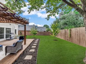 6053  Buffridge Trail , Dallas Texas 75252