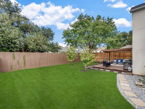 6053  Buffridge Trail , Dallas Texas 75252