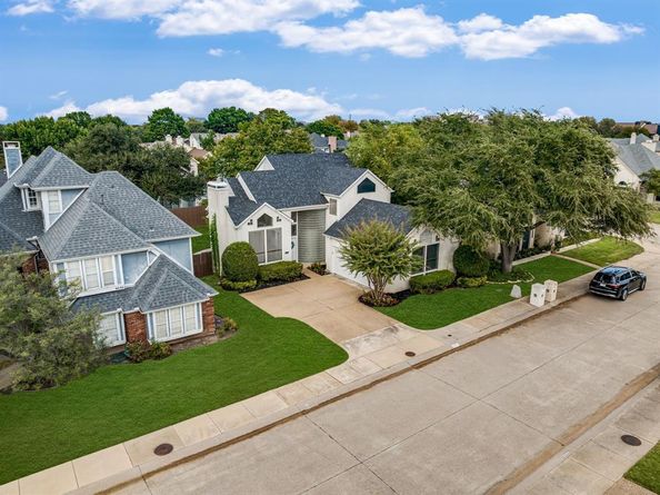 6053  Buffridge Trail , Dallas Texas 75252